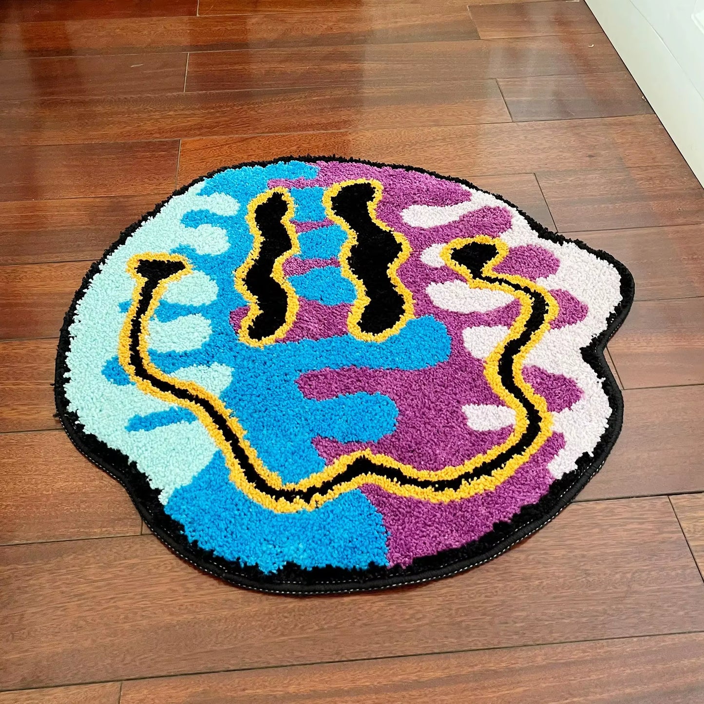 Avatar Smiley Tufted Rug